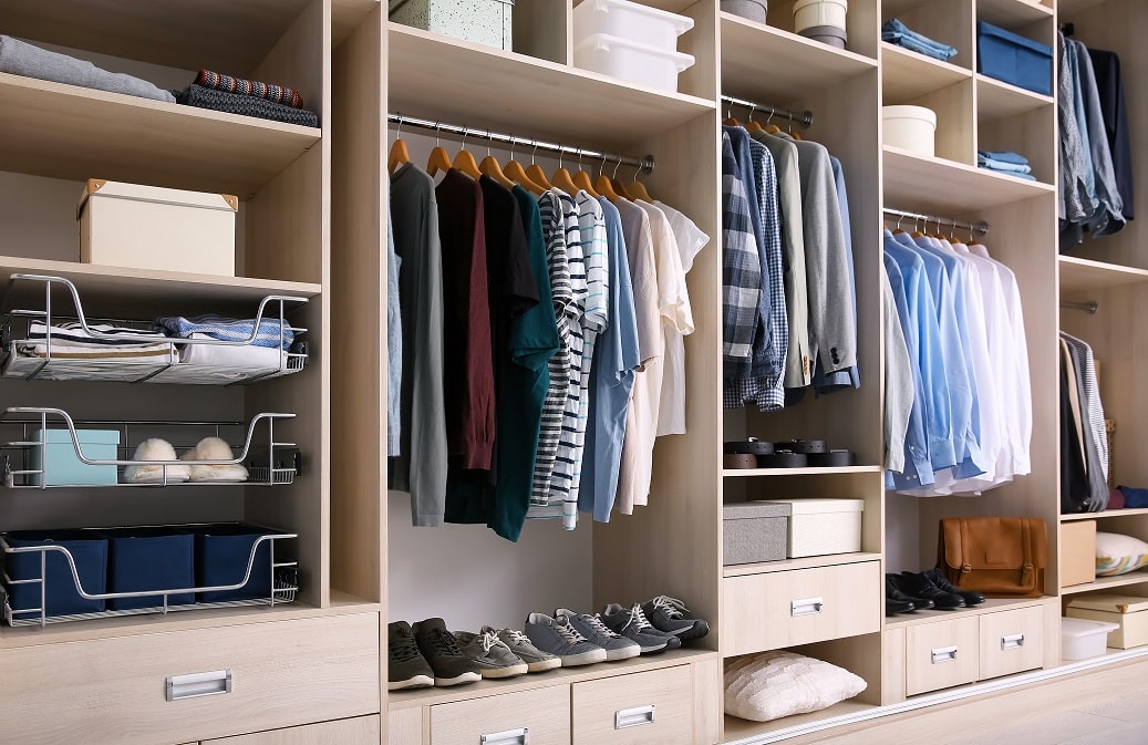 Dressing dans les combles