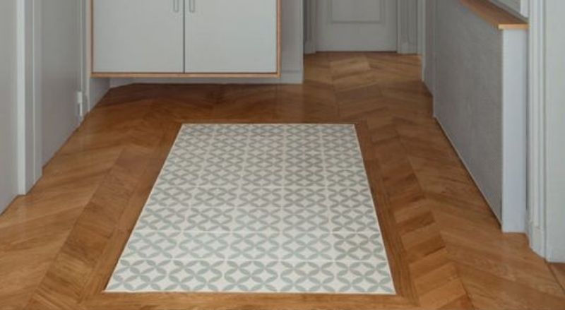 du carrelage qui donne l'effet d'un tapis