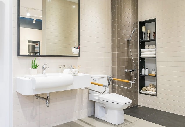 Salle de bain PMR (Personne à Mobilité Réduite)