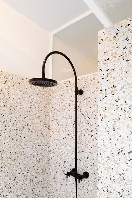 douche à l'italienne terrazzo