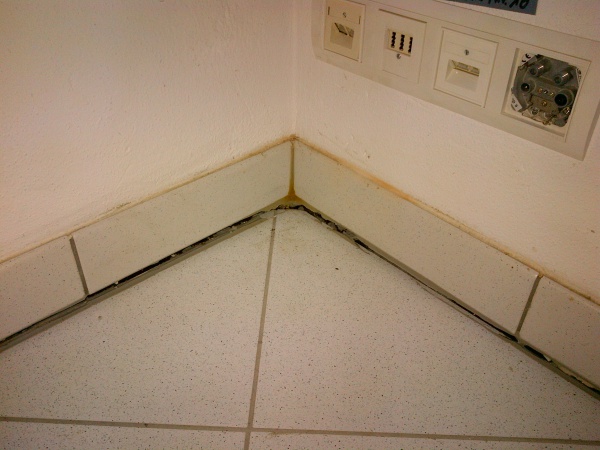 vide sous-plinthe